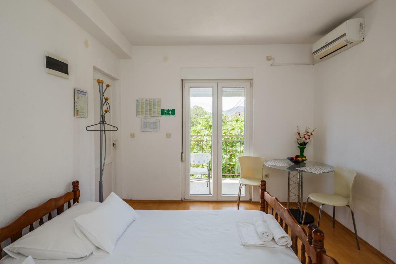 Apartments Mila Kaštela Εξωτερικό φωτογραφία