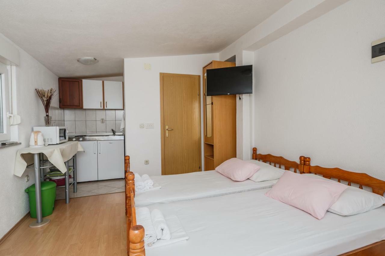 Apartments Mila Kaštela Εξωτερικό φωτογραφία