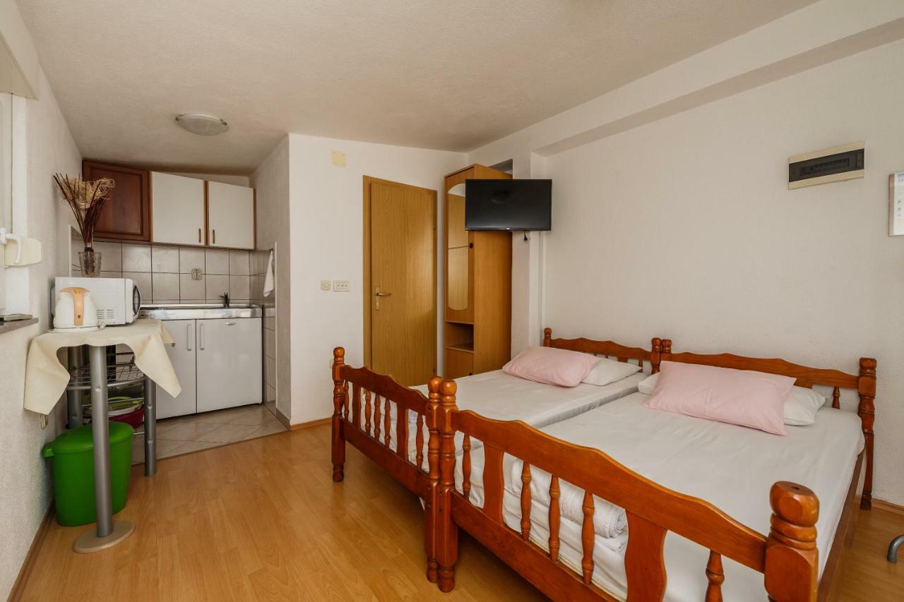 Apartments Mila Kaštela Εξωτερικό φωτογραφία