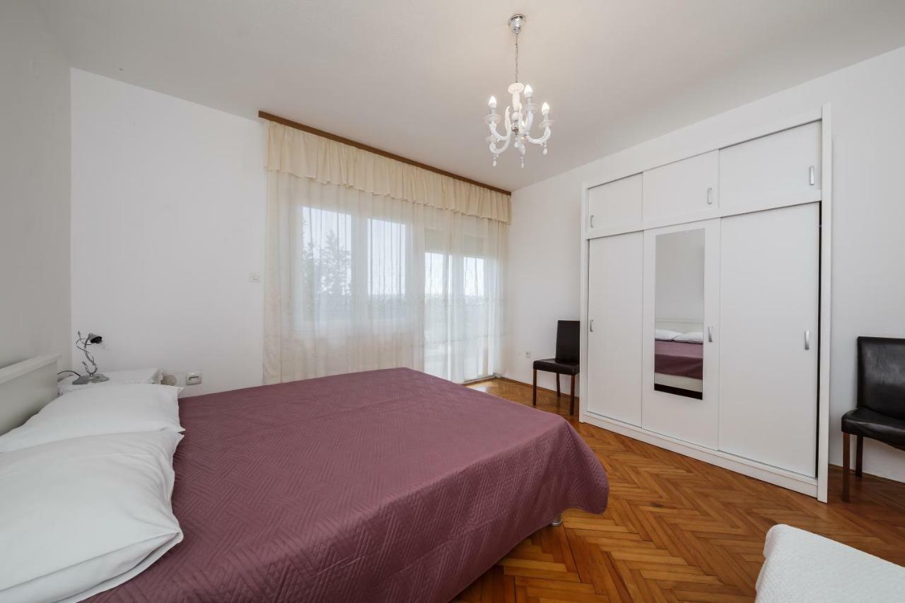 Apartments Mila Kaštela Εξωτερικό φωτογραφία